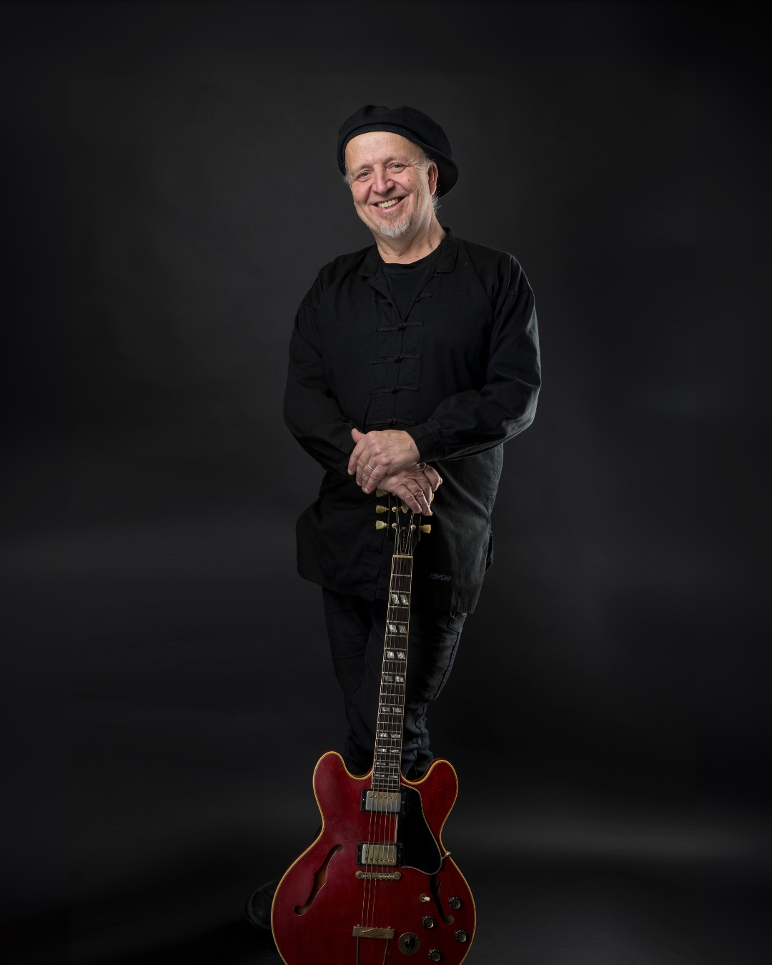 ALI Stehend Seite 2_Sabrina Feige (zugeschnitten)